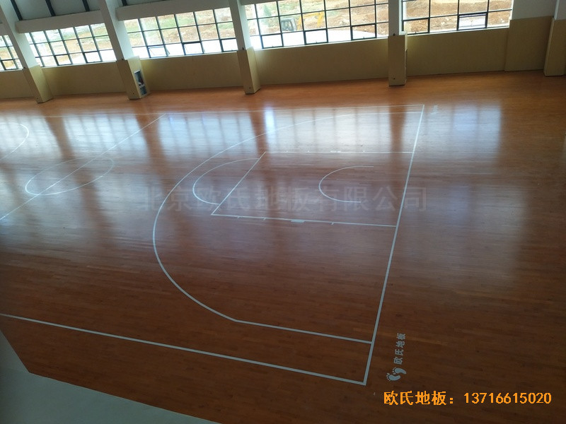 云南蒙自师范体育馆体育地板铺设案例4