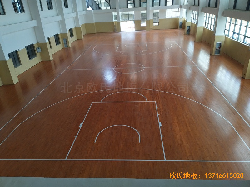 云南蒙自师范体育馆体育地板铺设案例5