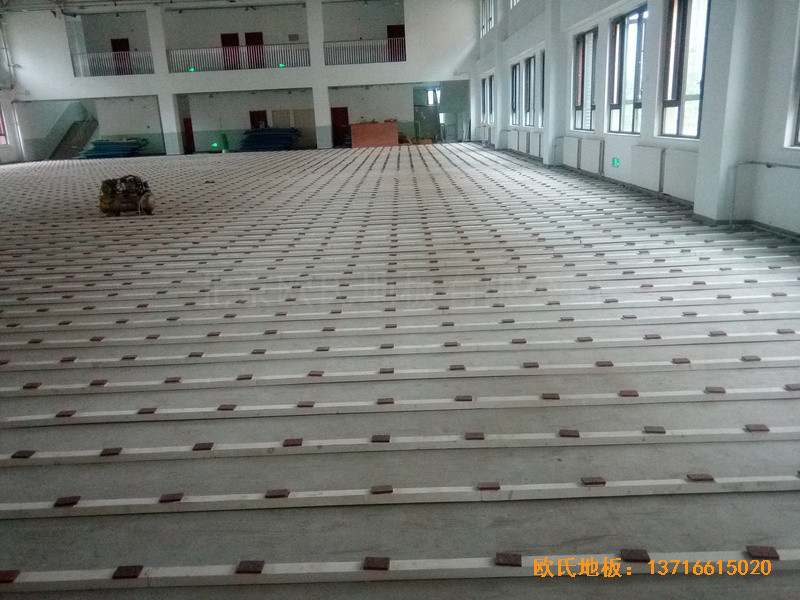 北京赵全营镇天顺小学体育馆运动地板铺设案例1