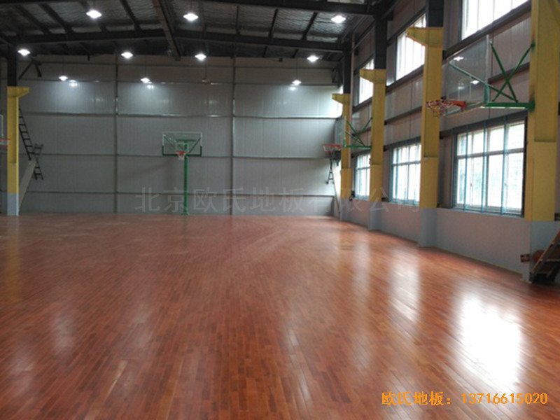 南京江宁区篮球俱乐部体育地板施工案例0