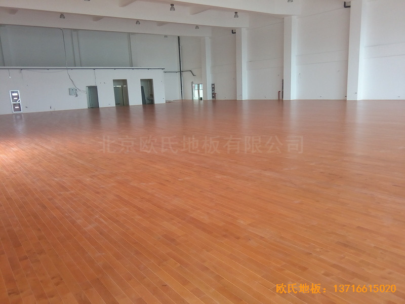 南京浦口区复兴小学运动馆运动木地板施工案例5