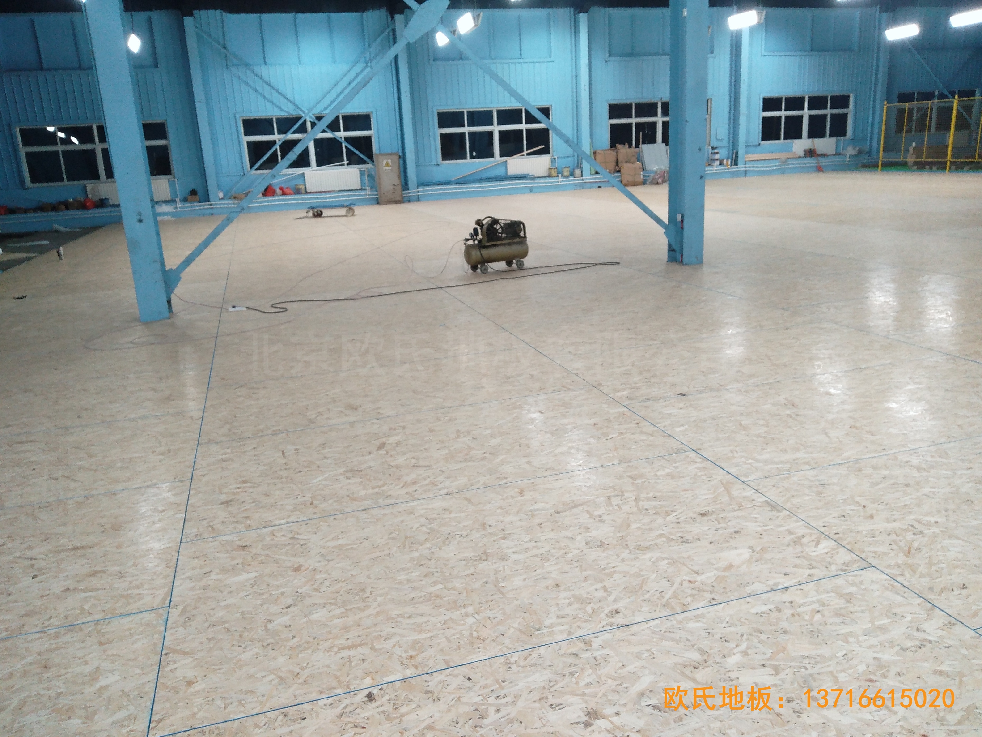 大庆让胡路区政府篮球馆运动木地板铺装案例2