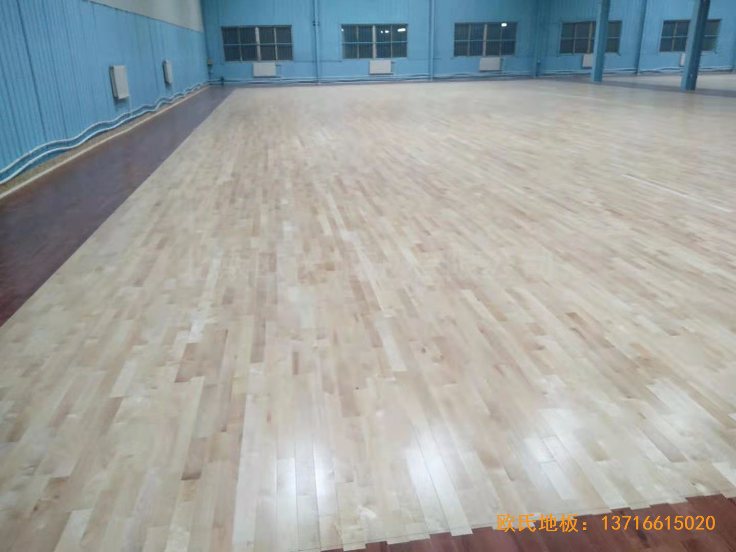 大庆让胡路区政府篮球馆运动木地板铺装案例4