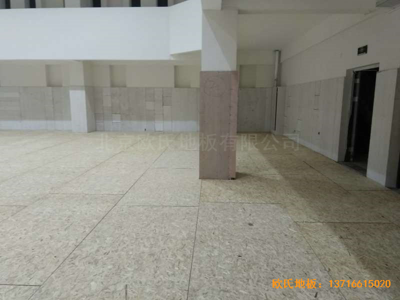 上海滨江文教区三楼篮球馆运动木地板施工案例2