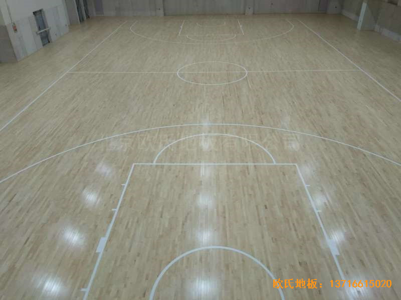 上海滨江文教区三楼篮球馆运动木地板施工案例4