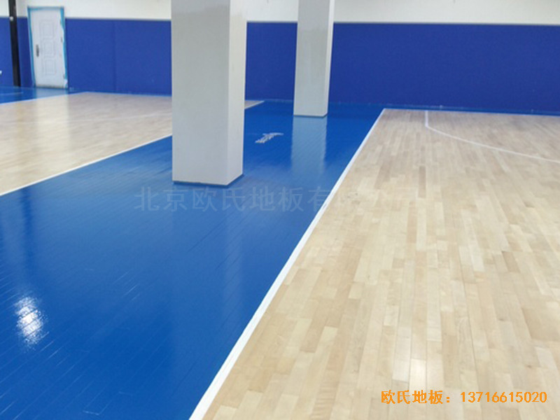 上海虹梅南路2599鑫空蓝球馆体育木地板铺设案例3