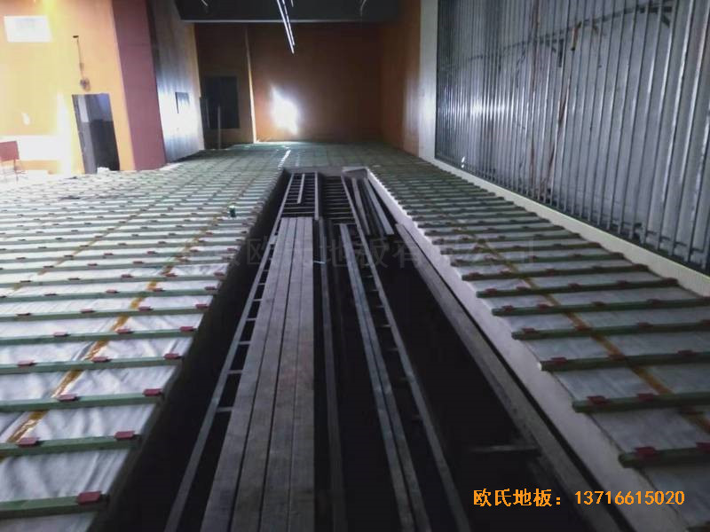 山东实验二小青岛分校篮球馆运动地板铺装案例2