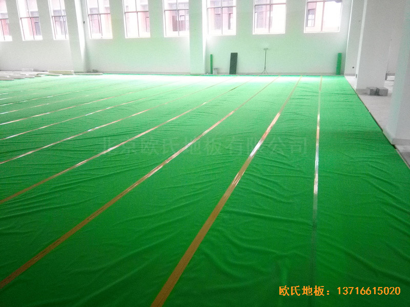 山东济南历城区雪山小学篮球馆体育地板安装案例2