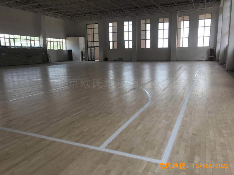 山东济南历城区雪山小学篮球馆体育地板安装案例4