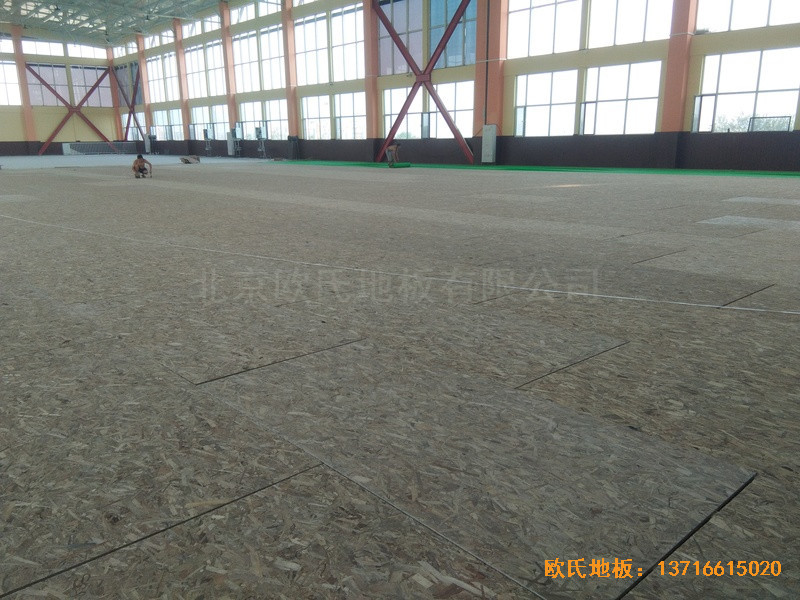 山东济南章丘双语学校篮球馆运动木地板安装案例2