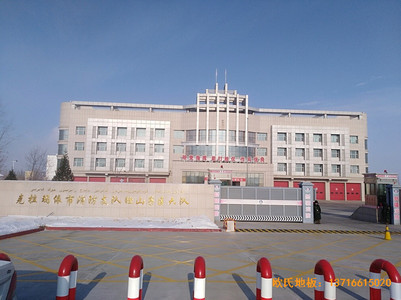 新疆克拉玛依消防大队篮球馆运动木地板施工案例