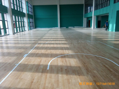 江苏南京汉风公司篮球馆体育地板铺设案例