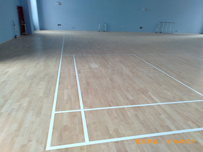 乌兰察布富力文体中心体育木地板安装案例