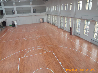 济南中区十三中学篮球馆运动地板铺装案例