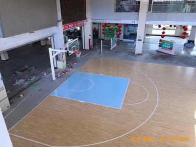 福建龙岩罗龙西路269号篮球馆体育木地板安装案例