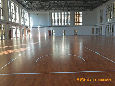 安徽上派学区中心学校篮球馆体育木地板安装案例