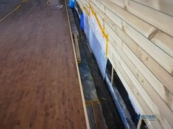 用哪种体育场地地板厂家报价