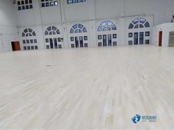 寻求体育馆木地板行业品牌