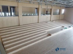 寻求运动场地木地板安装公司
