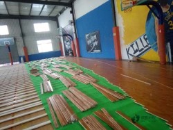 实木篮球场地地板保养方法