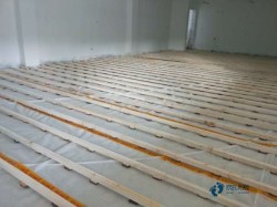 不错篮球运动木地板安装公司