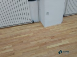 普通体育馆地板安装公司