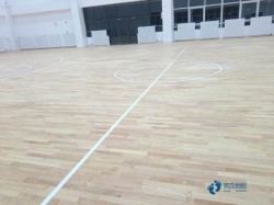 悬浮式篮球场地板施工工艺