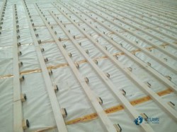 专用体育场地木地板安装公司