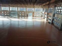 悬浮运动篮球地板施工队