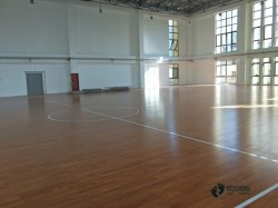 双龙骨体育场地木地板安装公司