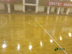 较好的体育场地地板安装公司