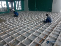 悬浮式篮球体育地板施工队