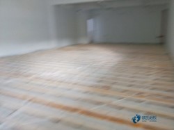 柞木运动场地木地板怎么保养