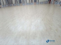 专业篮球场地木地板施工团队