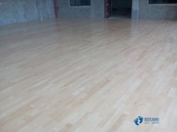 悬浮体育篮球木地板施工工艺
