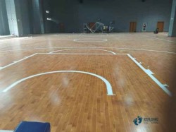 较好的篮球场地板施工步骤