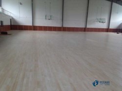 学校篮球场馆木地板安装公司