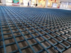 国产体育地板施工团队