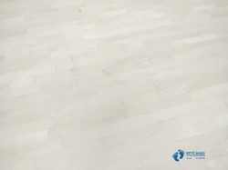 双层龙骨运动场馆木地板如何保洁