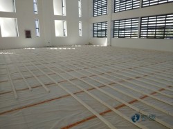 篮球馆木地板哪家好