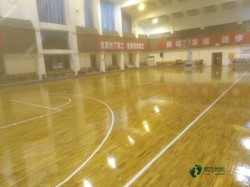 松木舞台地板哪个牌子较环保